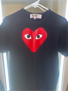 Comme des Garçons PLAY Black Tee with Red Heart Motif